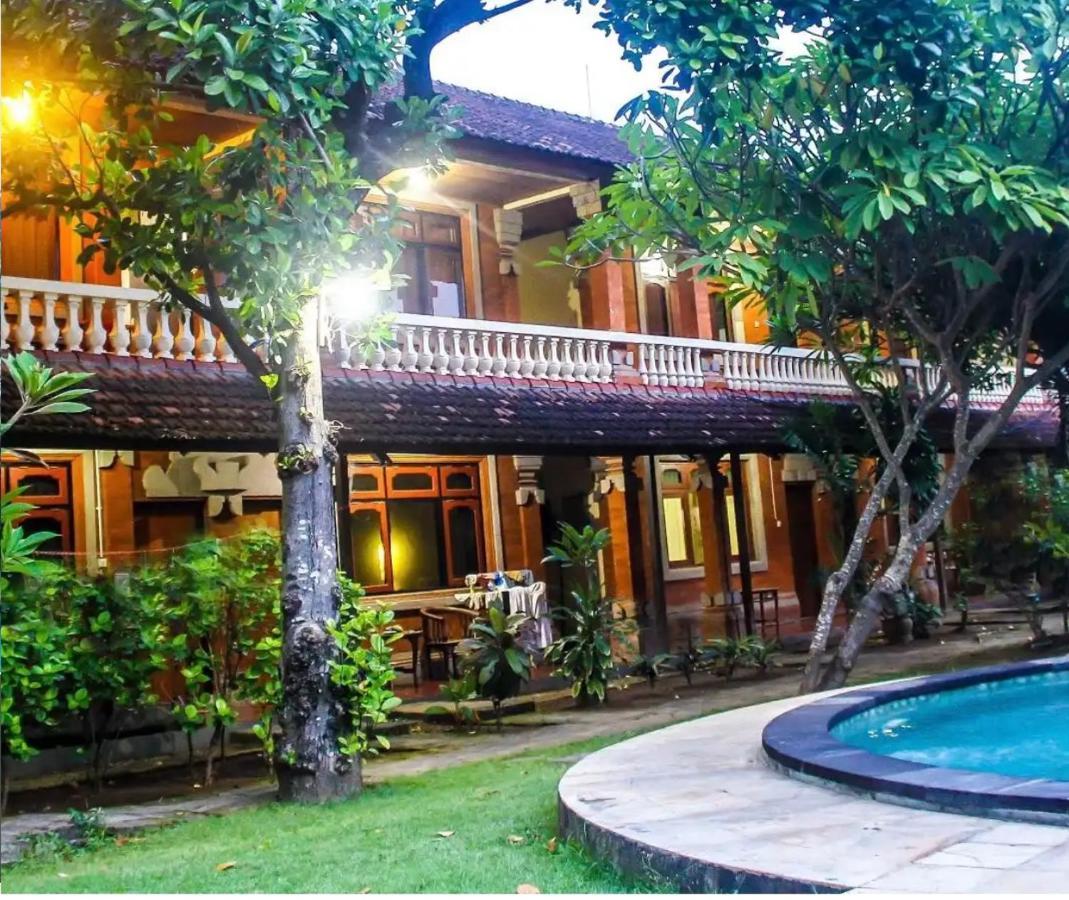 Budhi Beach Inn Kuta Lombok Esterno foto