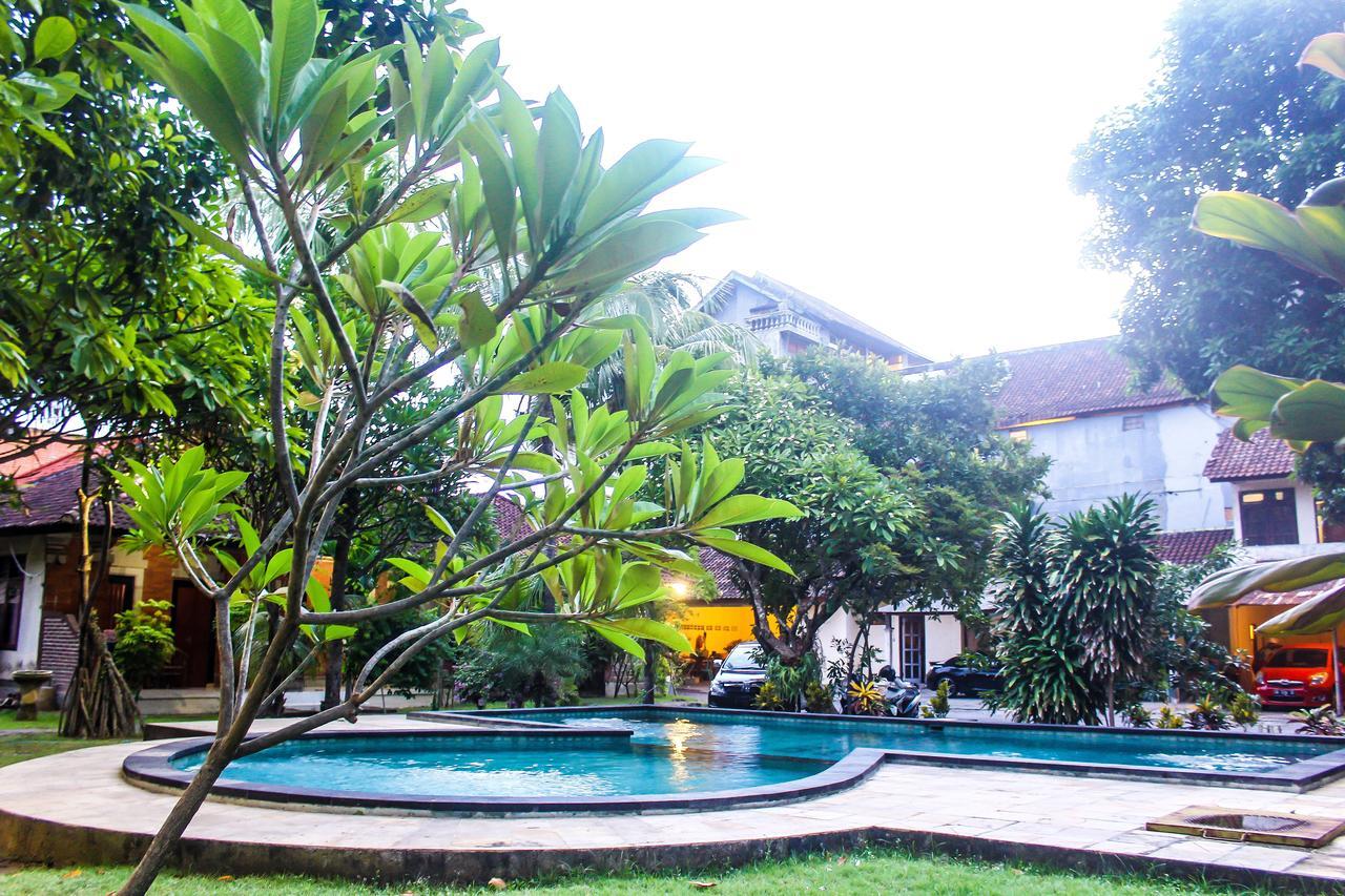 Budhi Beach Inn Kuta Lombok Esterno foto