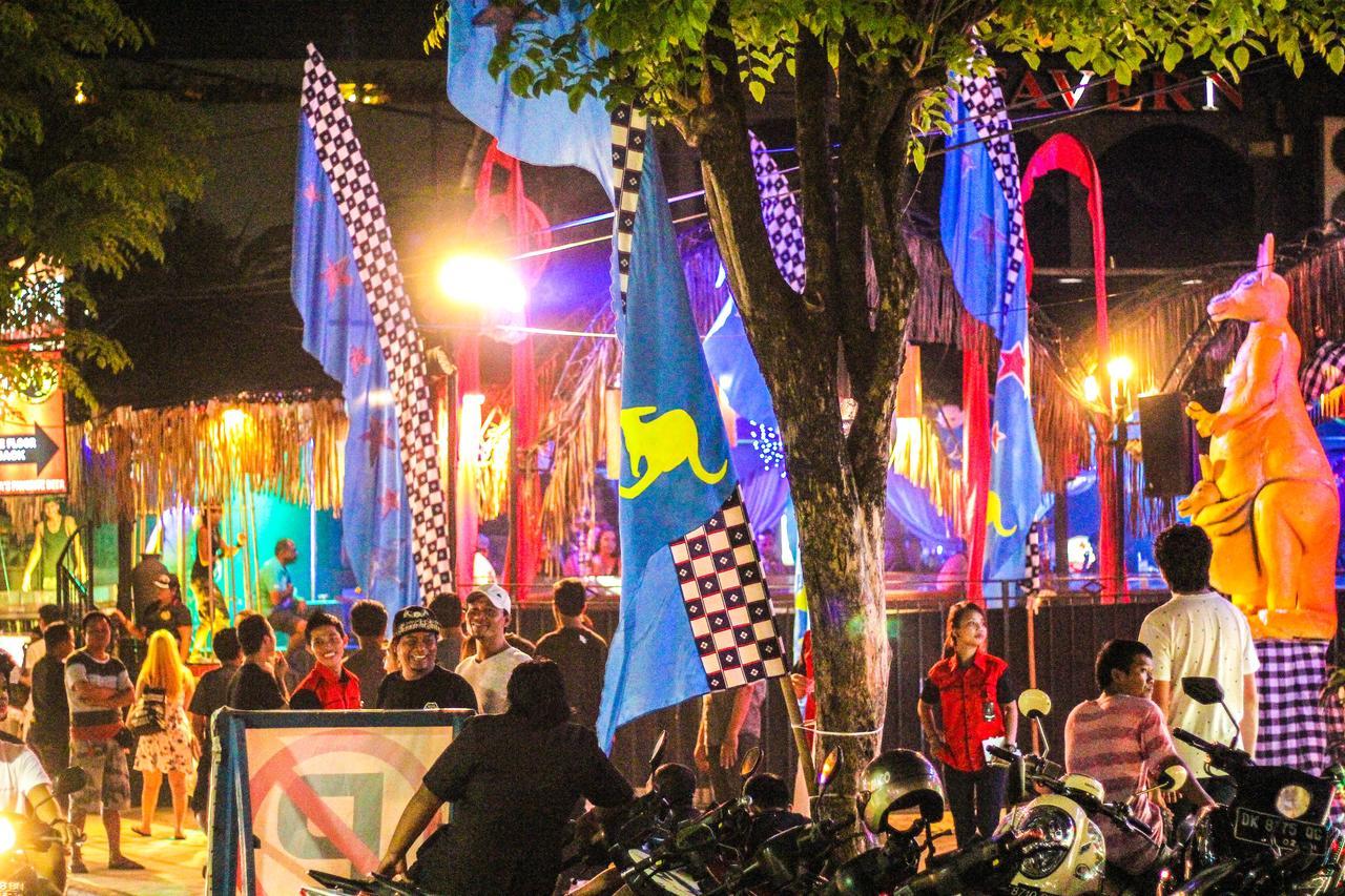 Budhi Beach Inn Kuta Lombok Esterno foto